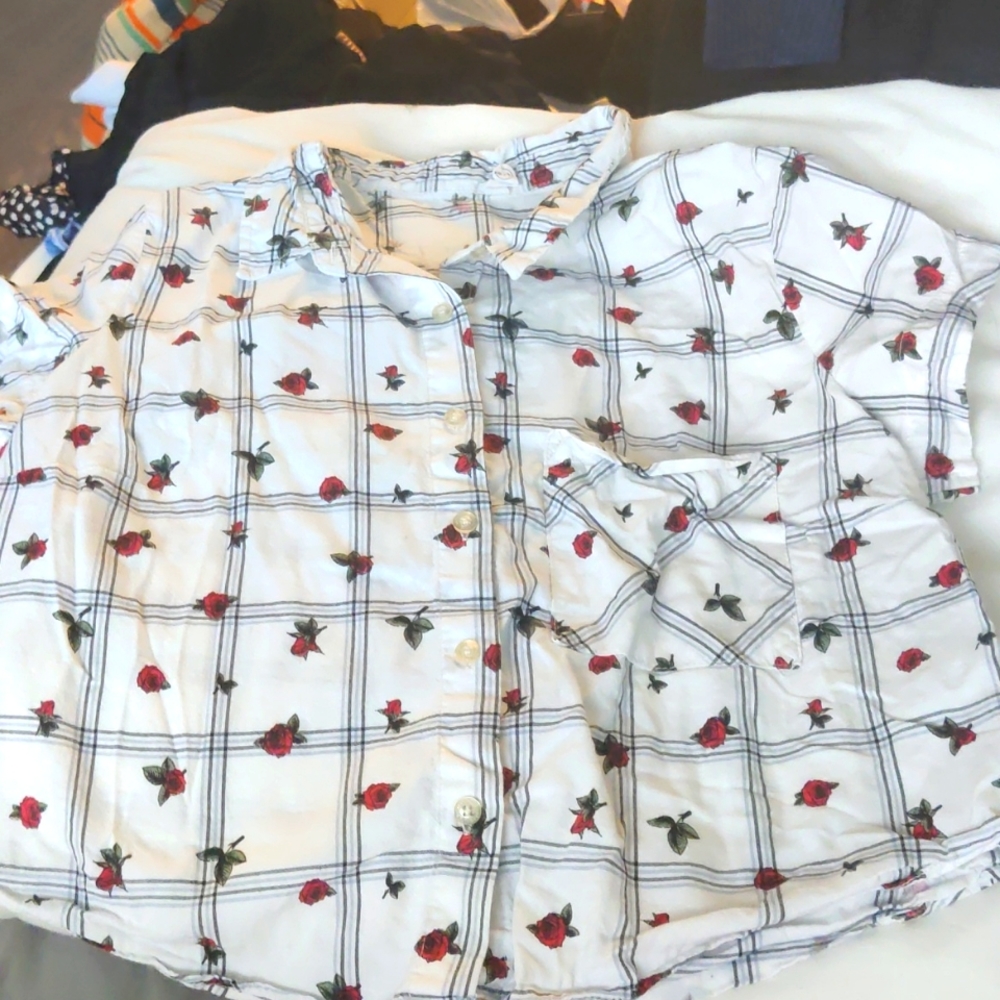 Short sleeve crop shirt